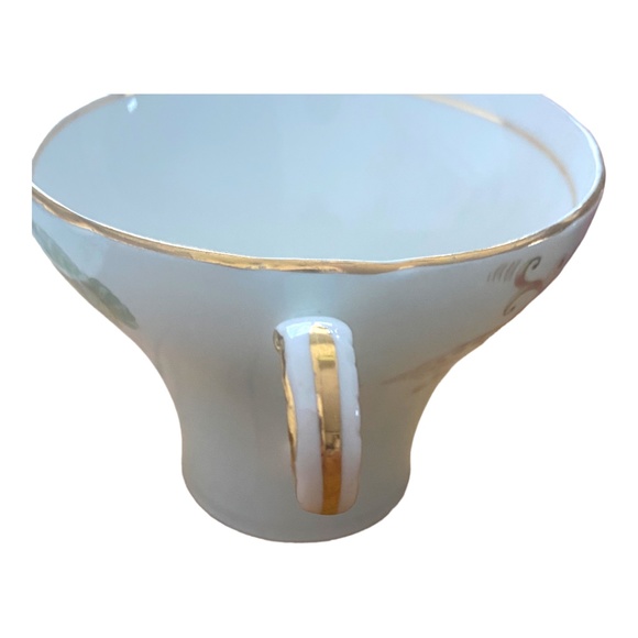 Vintage Aynsley corset style bone China teacup & saucer - Picture 9 of 13